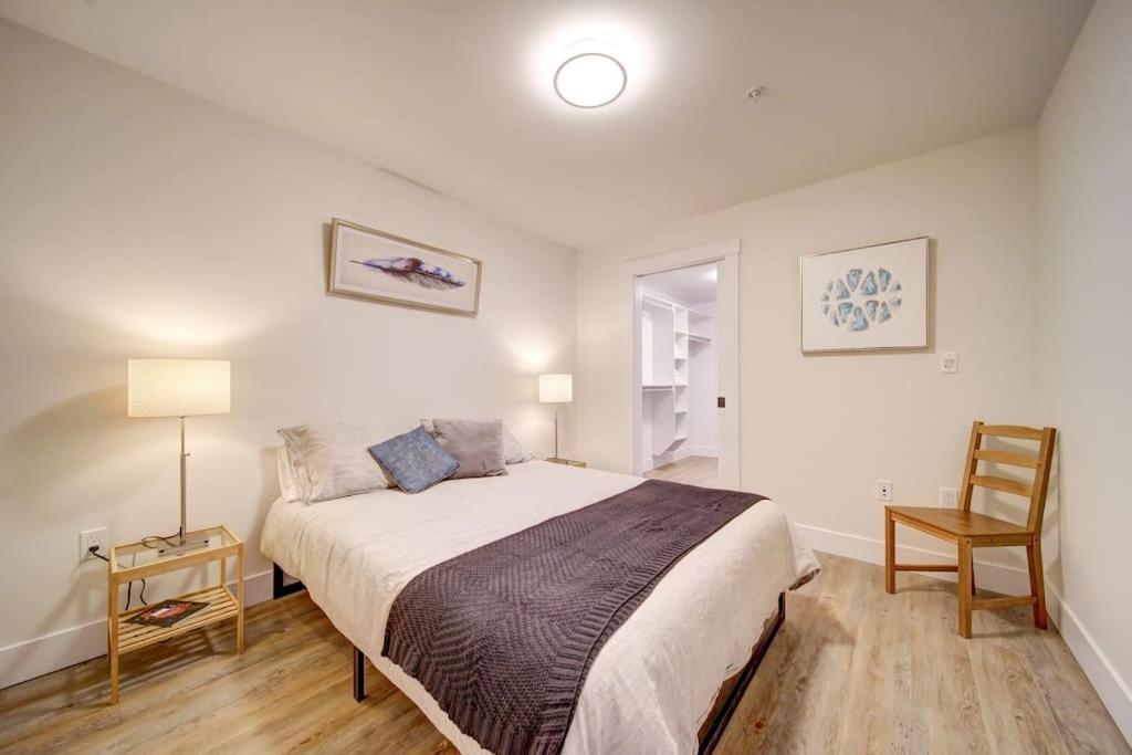 Luxurious Modern 2Br Condo Sleeps 5 Coffee, Ac, Wifi Halifax Extérieur photo