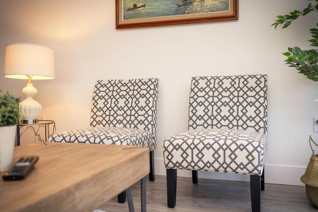 Luxurious Modern 2Br Condo Sleeps 5 Coffee, Ac, Wifi Halifax Extérieur photo