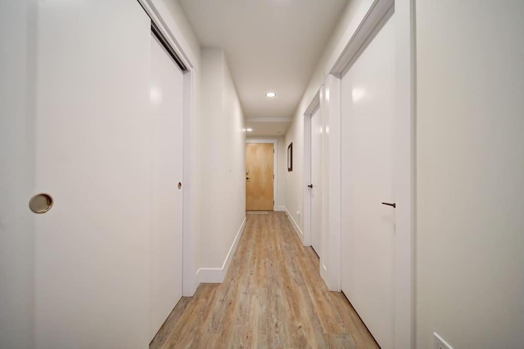 Luxurious Modern 2Br Condo Sleeps 5 Coffee, Ac, Wifi Halifax Extérieur photo